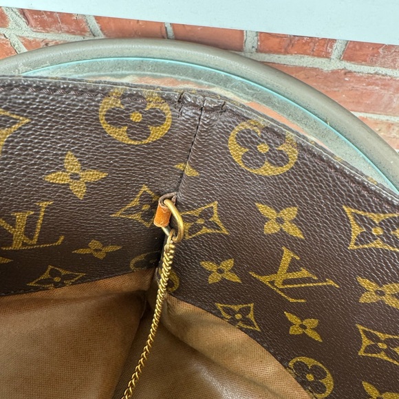 Louis Vuitton Sac Shopping Tote - Picture 6 of 16